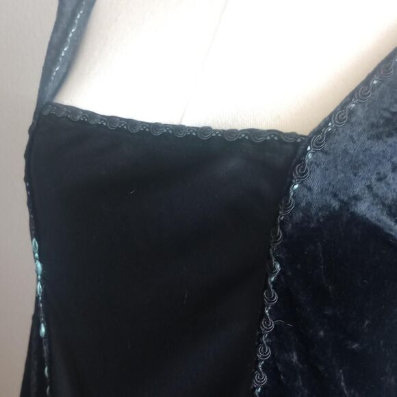 Vintage 90s Black Velvet Flared Goth Prom Dress - Picture 3 of 6